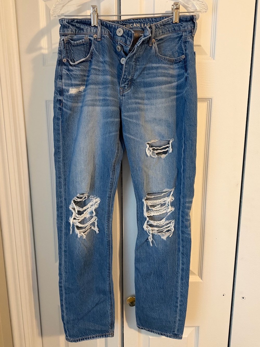 American Eagle jeans size 2 tomgirl